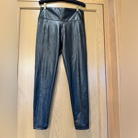 Tagoo Stretchy Faux Leather Leggings High Waistband / large - Picture 5 of 11
